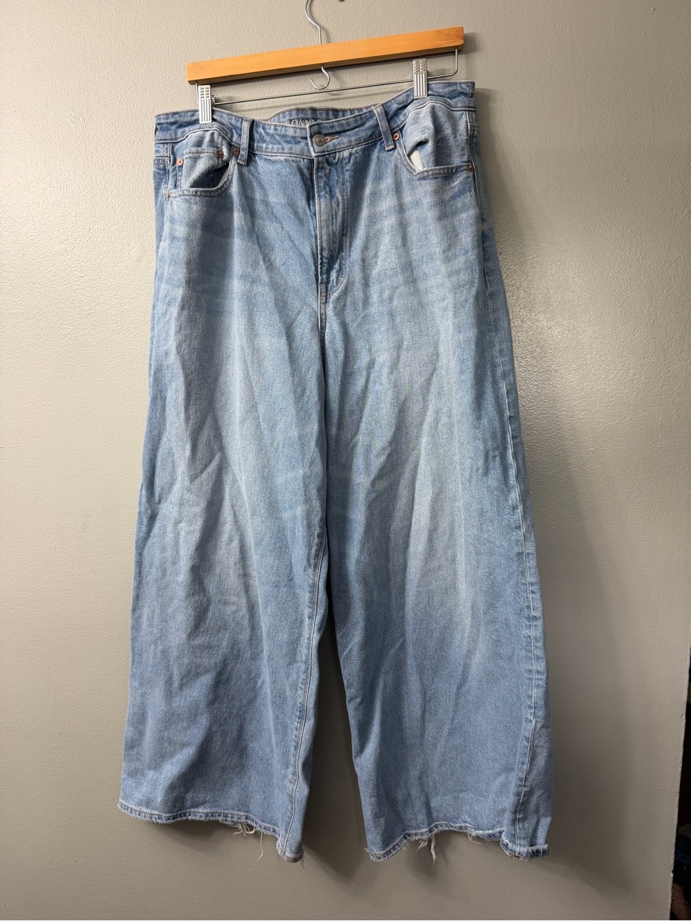 American Eagle Outfitters Light Blue super high rise ultra Wide Leg Jeans 14 - Picture 5 of 6
